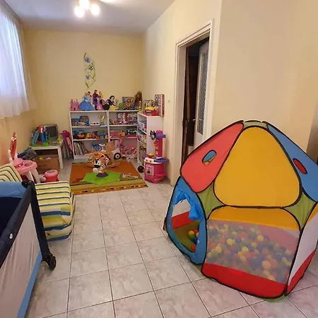 Two-bedroom Near Apartamento