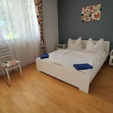 Two-bedroom Near Appartement *
