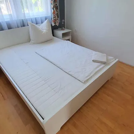 Two-bedroom Near Lägenhet
